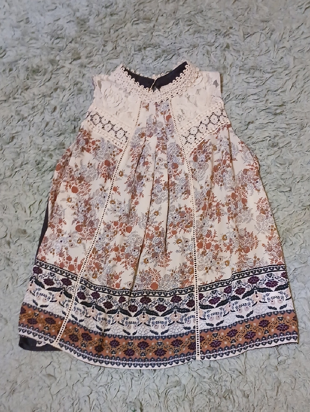 Xhilaration Cream Floral Sleeveless Lace-Trim Tank